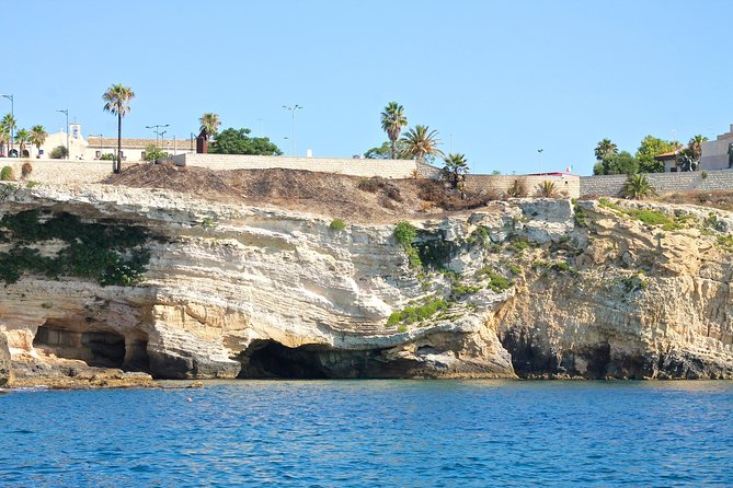 Small Group Boat Tour of Ortigia With Visits to the Caves and Swimming (Mar ) - Intimate Small Group Experience