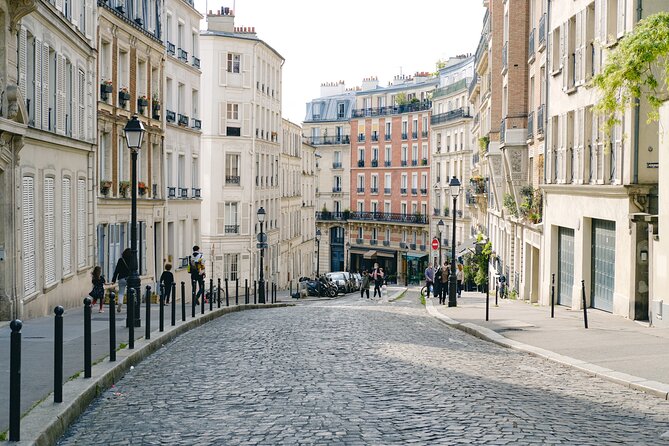 Small Group Walking Tour in Montmartre - Cancellation Policy