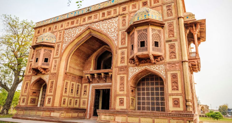 Taj Mahal, Great Akbar Tomb & Agra Overnight Tour From Delhi - Included Services