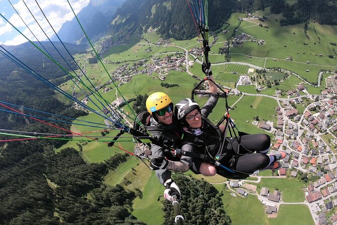 Tandem Paragliding in Neustift - Booking and Pricing Information