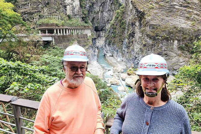 Tarogo Gorge Day Tour ( MERCEDES Van) From Taipei - Tour Accessibility