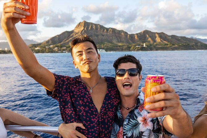 The Premier Waikiki Sunset Party Cruise With Live DJ and Full Bar - Experience Highlights