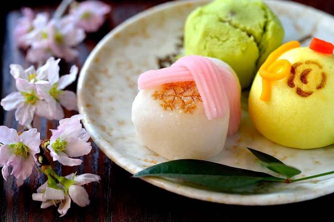 Tokyo Online: Top 5 Japanese Foods - Matcha Desserts