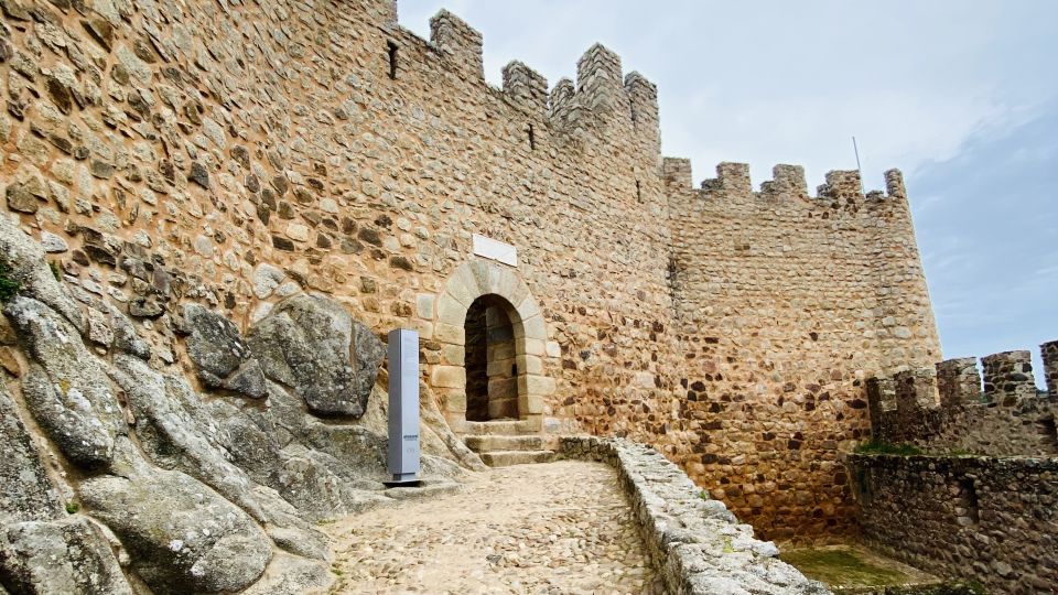 Tomar: Castle of Almourol Private Tour - Booking Information