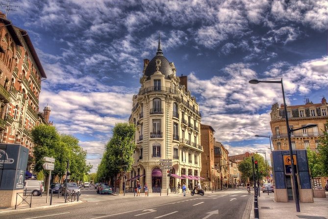 Toulouse Private Walking Tour With A Professional Guide - Tour Host Responses