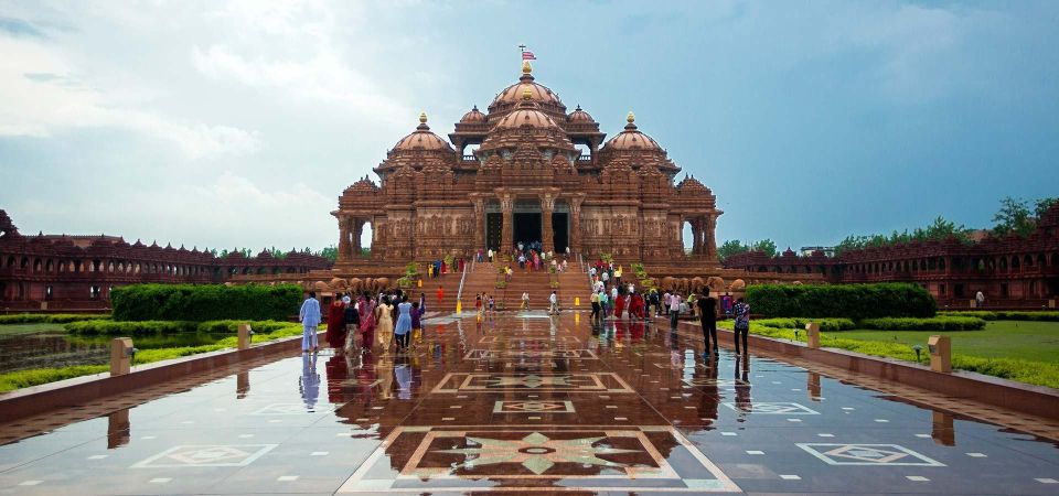 Tour To Swaminarayan Akshardham Guide & Delhi Transfers - Common questions