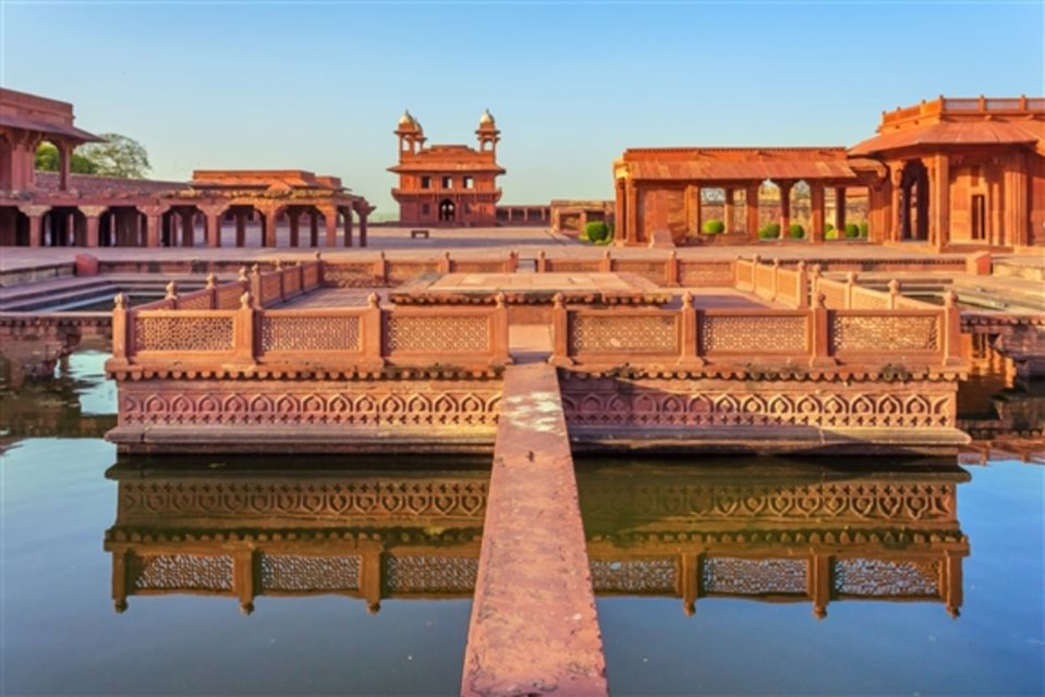 Transfer Agra To Jaipur Via Fatehpur Sikri & Stepwell - Tour Highlights