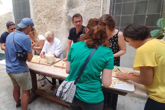 Typical Apulian Orecchiette Cooking Class Dinner Included and Wines - Expectations and Accessibility