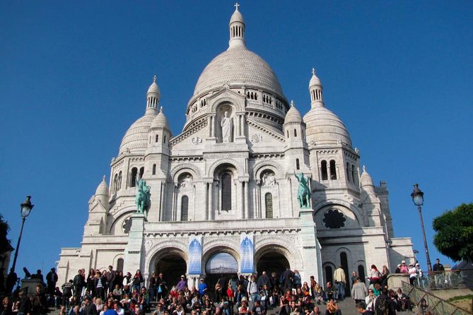 Unusual Walking Tour of Montmartre and Local Wine Tasting - 2H - Booking Information and Pricing