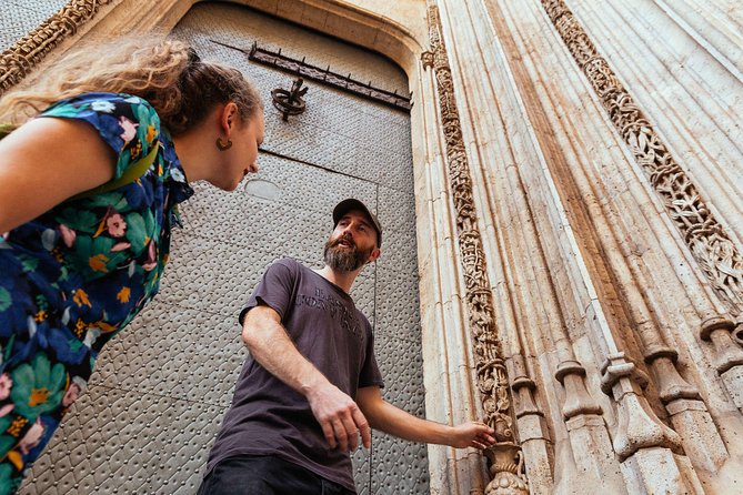 Valencia PRIVATE Highlights & Hidden Gems Tour With a Local - Tour Guides
