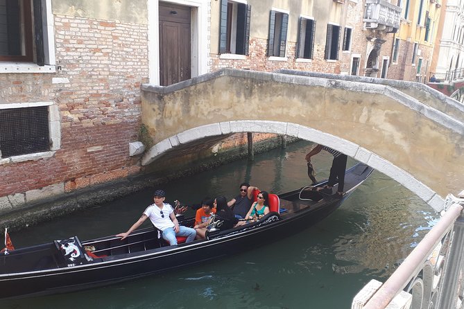 Venice Full-Day Guided Tour From Milan - Traveler Satisfaction