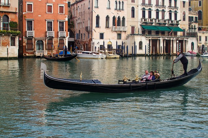 Venice in a Day: Basilica San Marco, Doges Palace & Gondola Ride - Skip-the-Line Access to Doges Palace