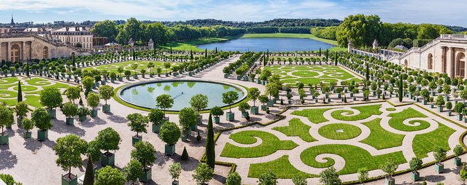Versailles Domain Small-Group Guided Tour From Paris - Tour Experience