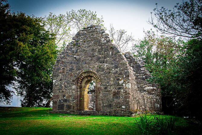 Visit Innisfallen Island - Exploring Romanesque Church