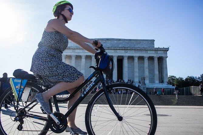 Washington DC Capital Sites Bike Tour - Tour Guides