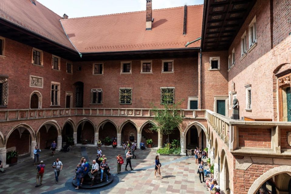 Wawel Castle, Old Town, Marian Basilica & Underground Museum - Booking Information