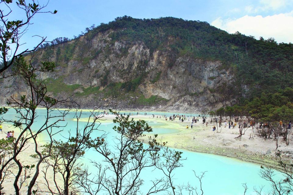 White Crater, Hot Spring and Suspension Bridge Guided Tour - Customer Reviews