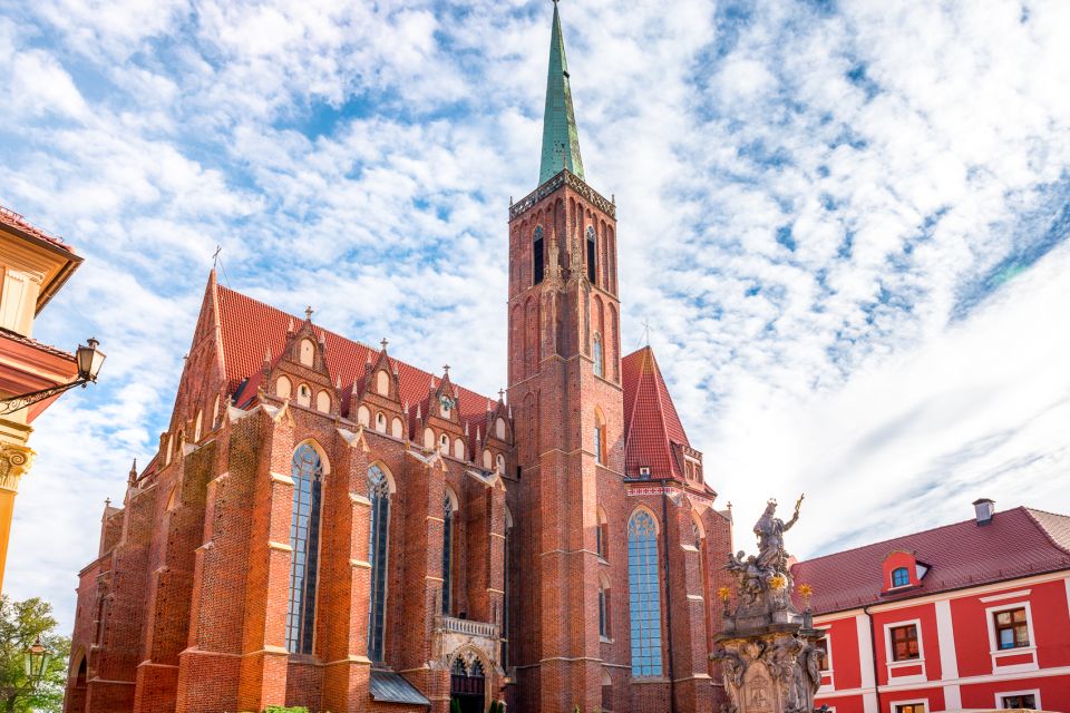 Wroclaw: 2-Hour Tour of Old Town - Booking Information and Pricing