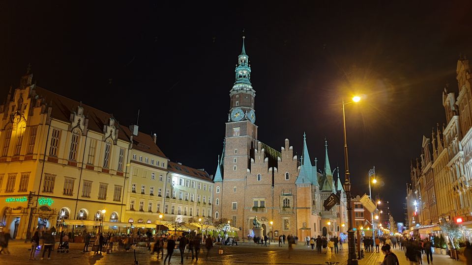Wroclaw: Guided City Night Tour - Review Summary