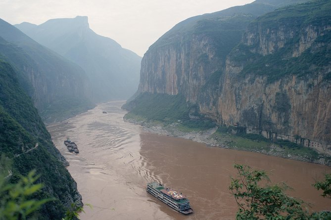 Yangtze River Cruise From Yichang to Chongqing Upstream in 5 Days 4 Nights - Booking Information and Additional Details