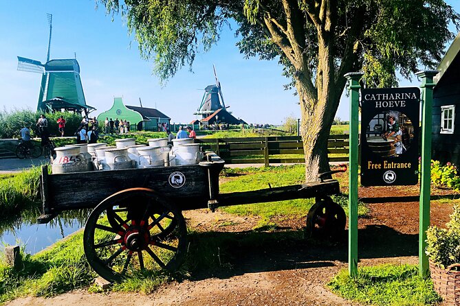 Zaanse Schans and Giethoorn Small-Group Tour With Hotel Pick up - Pricing, Booking, and Cancellation Policy