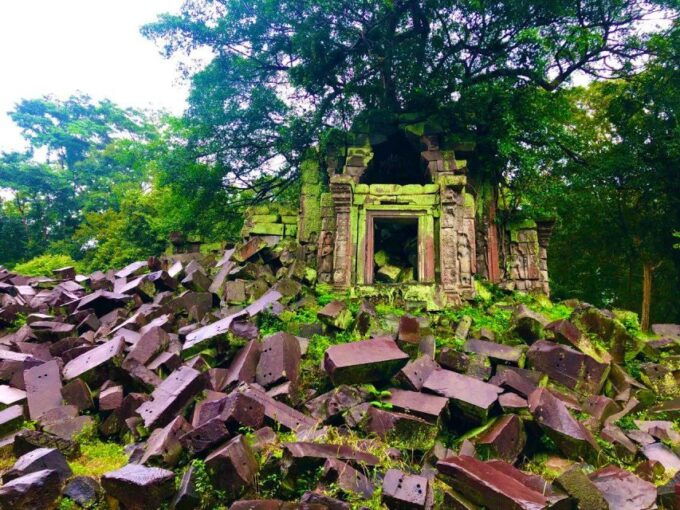 1-Day Kompong Phluk Floating Village & Beng Melea Temple - Similar Activities