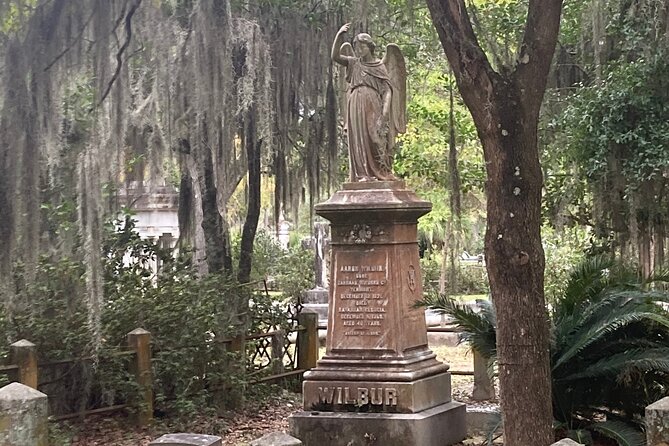 1-Hour Bonaventure Cemetery Golf Cart Guided Tour in Savannah - Common questions
