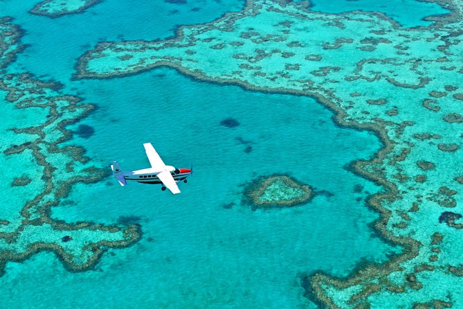 1-Hour Great Barrier Reef & Island Whitsundays Scenic Flight - Pilot Joes Service