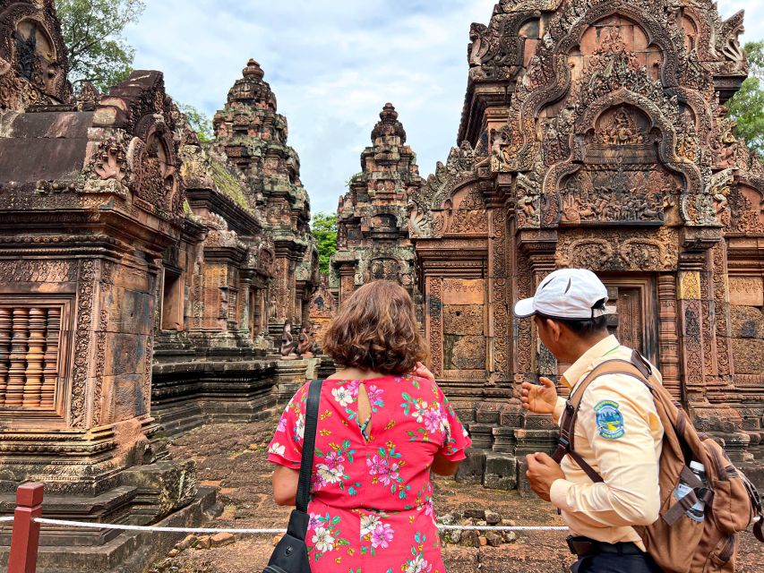 2-Day Angkor Small-Group Tour & Banteay Srei From Siem Reap - Tour Logistics