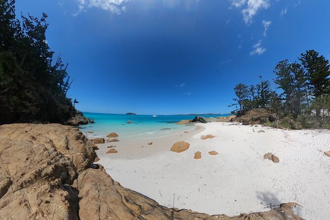 2-Night Whitsunday Islands Catamaran Cruise: Entice/ONice - Company Background and Details