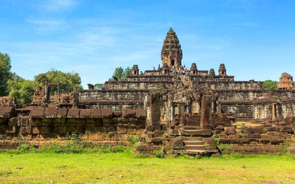 3-Day Angkor, Kompong Phluk & Roluos Temples Tour - Day Three Itinerary