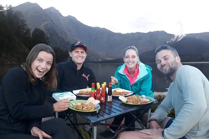 3d/2n Rinjani Trekking Summit,Lake and Hot Springs. - Common questions