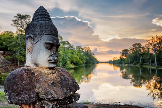 7-must See Temples in Angkor Park (Private Guided Tour) - Temple 6: Baphuon Temple