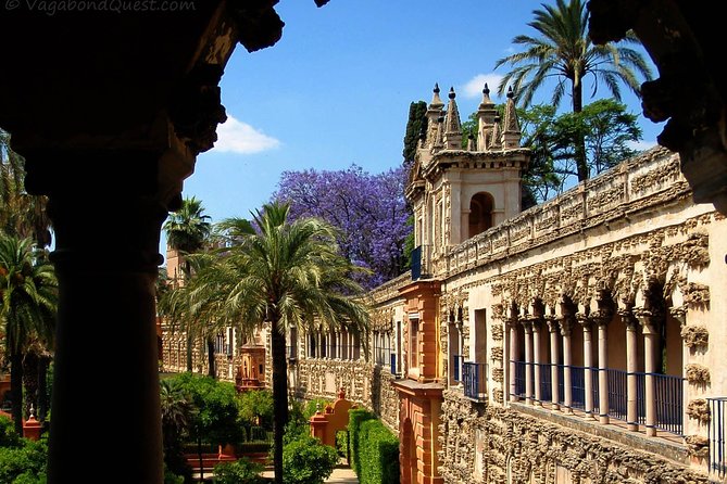Alcazar of Seville Tour With Skip the Line Ticket - Guide Performance Evaluation