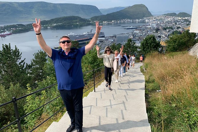Amazing City Walk in Ålesund - Tour Highlights
