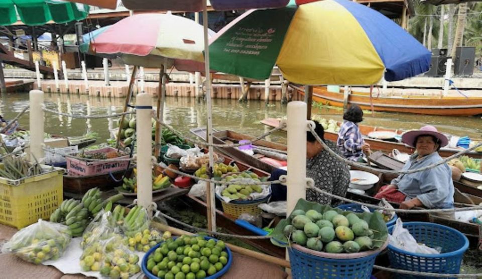 Amphawa Floating Market & Maeklong Railway Market - Location Details