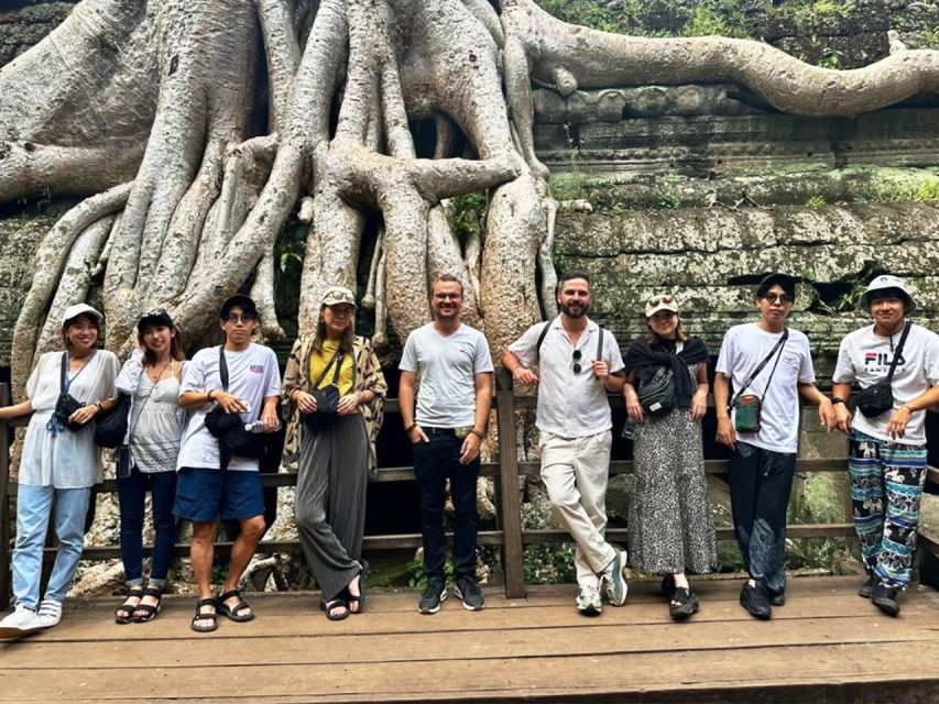 Angkor Highlight Sunrise Guided Tour & Banteay Srei - Discovering Banteay Srei