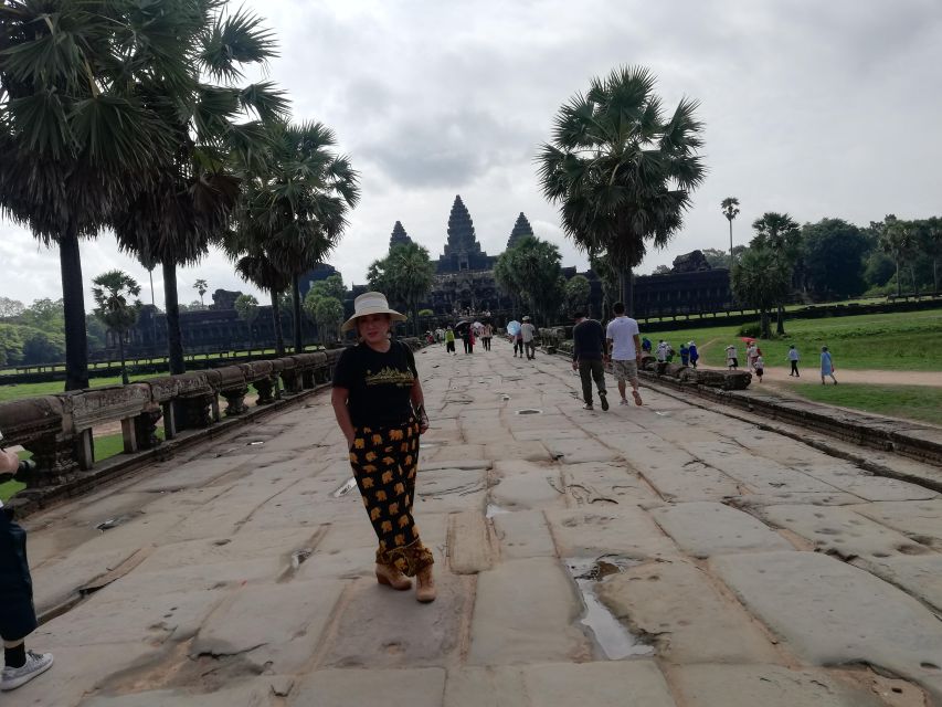 Angkor Wat Bayon Ta Prohm Temple Shared Tour - Customer Reviews