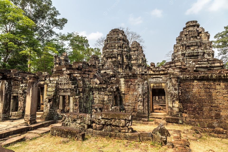 Angkor Wat: Small Circuit Tour by Car With English Guide - Discover Hidden Corners