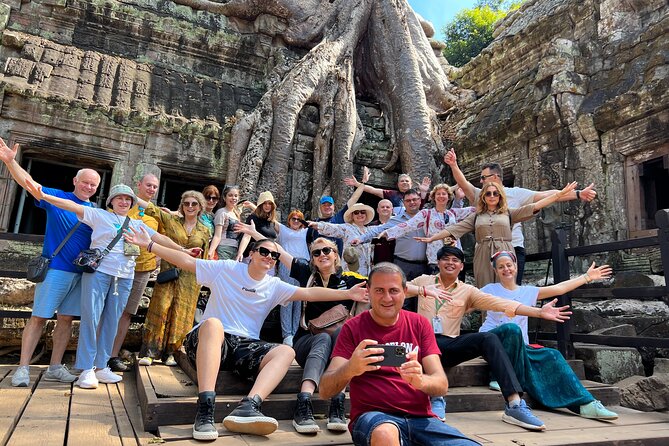 Angkor Wat Small-Group Day Tour and Sunset With Lunch Included - Common questions