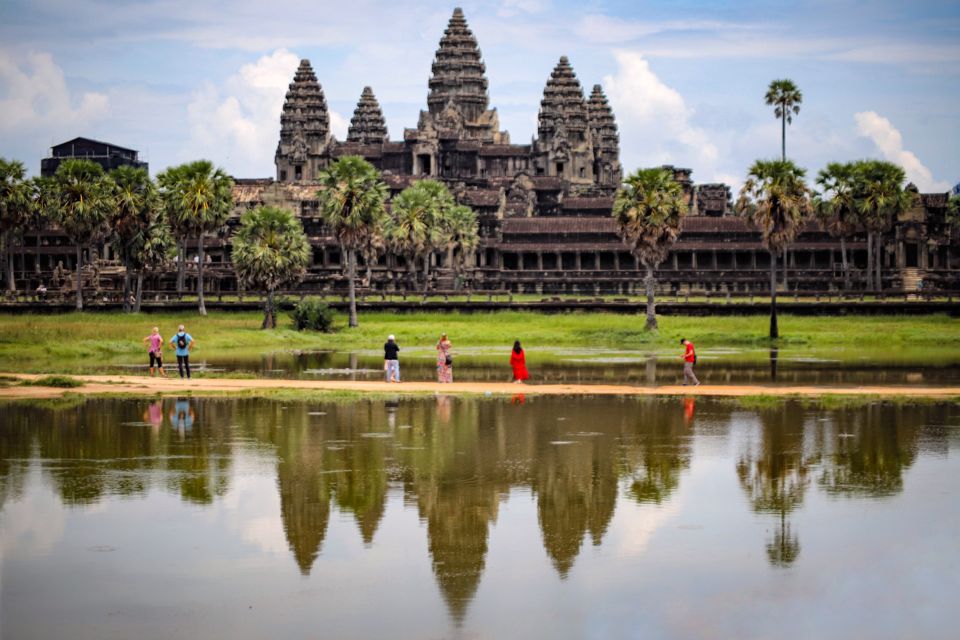 Angkor Wat Sunrise, Banteay Srei, Bayon & Ta Prohm Temple - Bayon Temple Buddha Faces