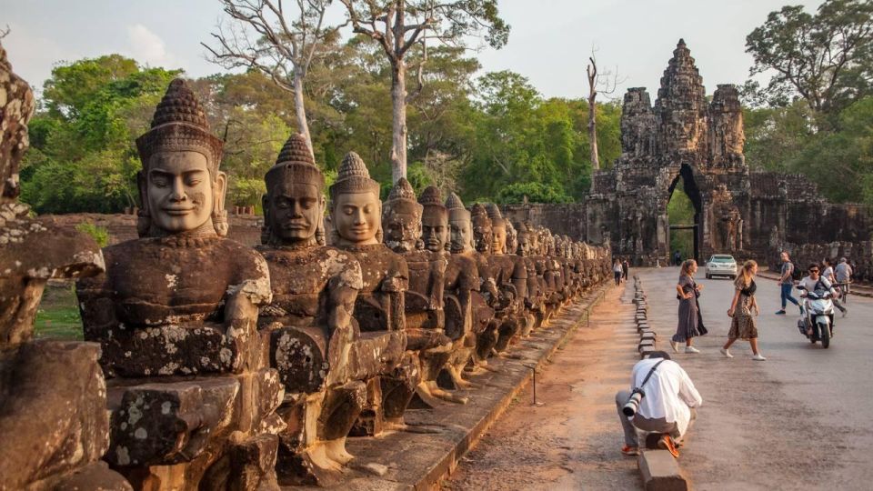 Angkor Wat Sunrise Main Temples Tour(Included Breakfast) - Historical Insights and Cultural Stops
