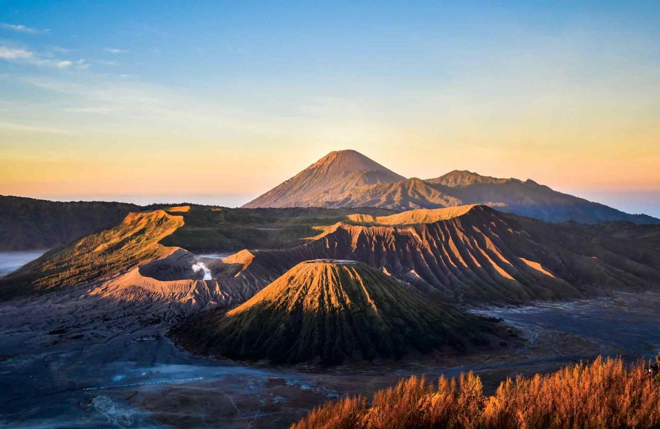 Bali to Java: Bromo, Ijen, Tumpak Sewu, Borobudur, Prambanan - Iconic Java Wonders Exploration