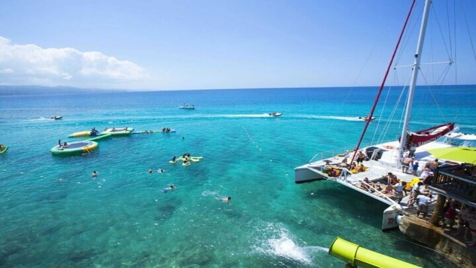 Bamboo Rafting,Catamaran Party Boat & Snorkeling In MontegoB - Snorkeling in Montego Bay