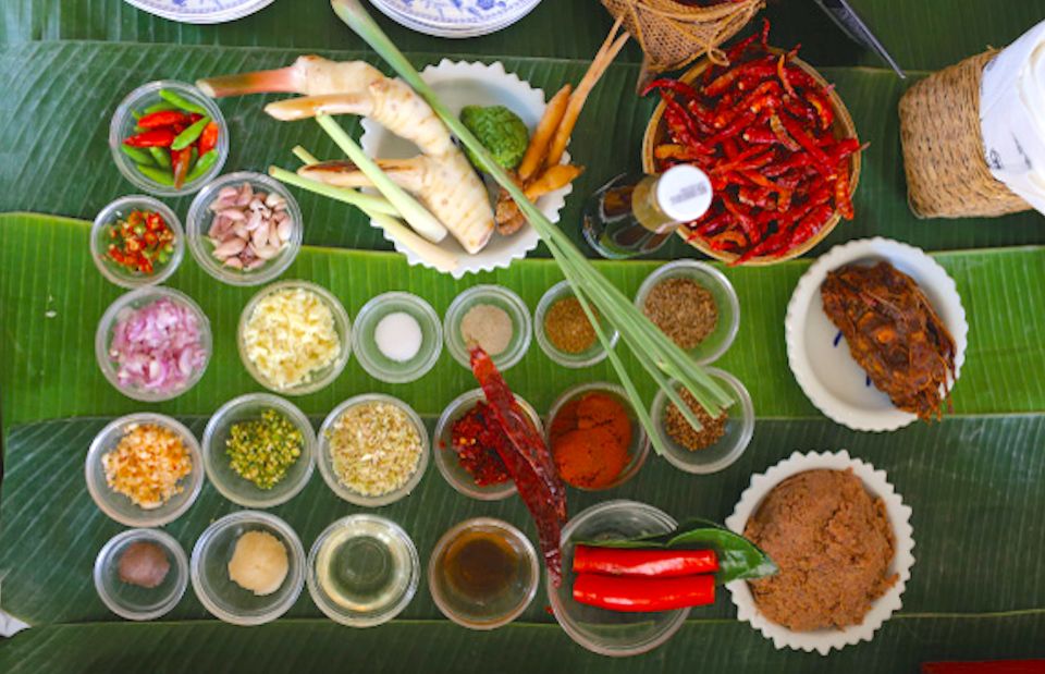 Bangkok: Blue Elephant Thai Cooking Class - Review Summary