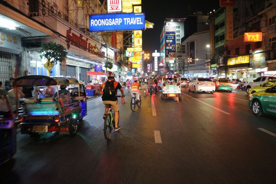 Bangkok: Night Bike Ride and Dinner at a Local Restaurant - Night Bike Ride