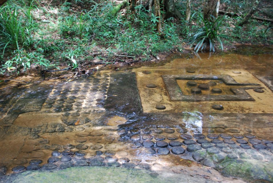 Banteay Srei Temple and Kbal Spean Trekking Private Tour - Common questions