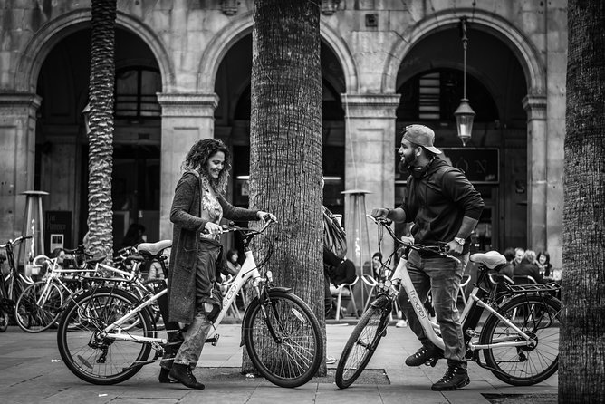Barcelona E-Bike Photography Tour - Capturing Barcelonas Landmarks
