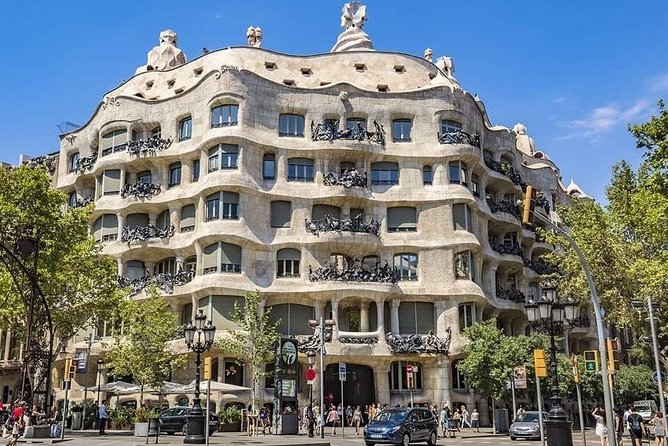 Barcelona Highlights Chauffeured Private Tour - Tour Highlights