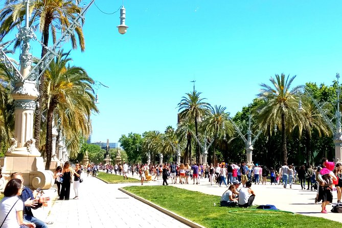 Barcelona Highlights With a Local Friend - Experience Barcelona Like a Local